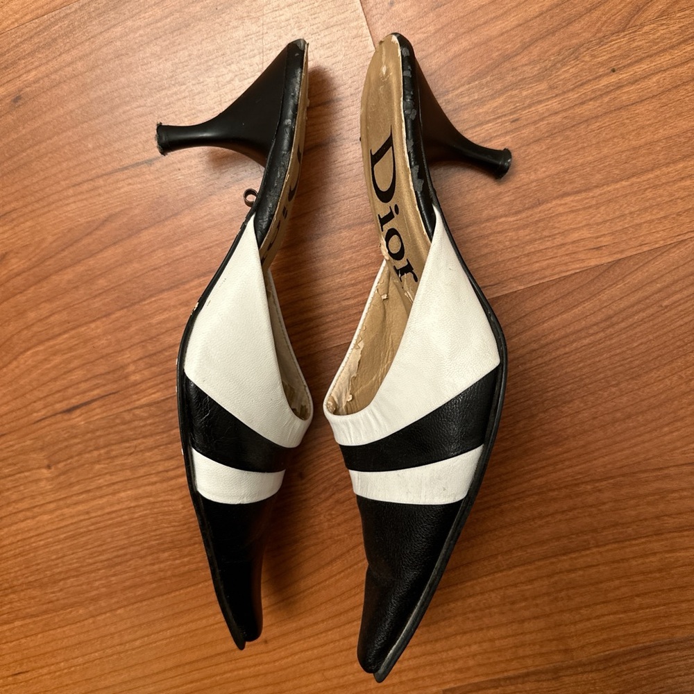 Dior Black and White Mules Sleek Leather Design - Picture 7 of 7